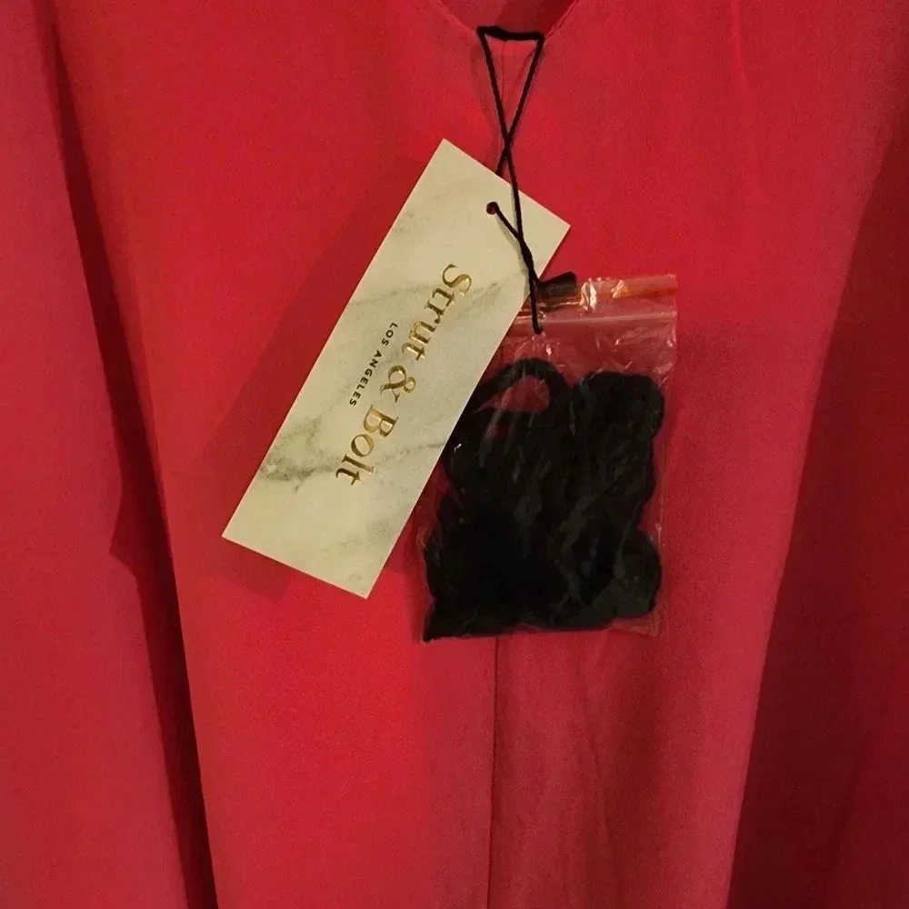 Wholesale lot! Pink tassel dresses by Strut & Bolt. Sizes Small &‎ Medium - Picture 4 of 6